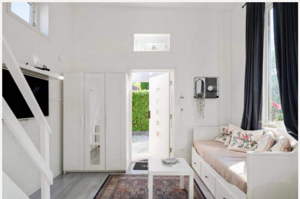 شقة Fresh Happy Little House, 35 M2 In Taeby ستوكهولم المظهر الخارجي الصورة